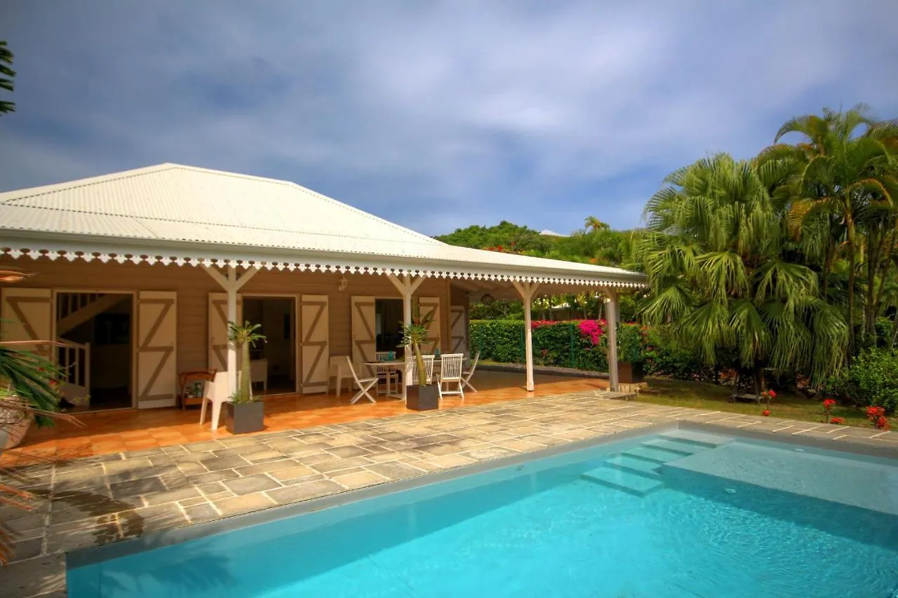 Villa Avec Piscine Au Cap Est Le Francois 0*,